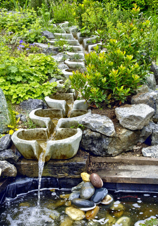 fountain in a public park